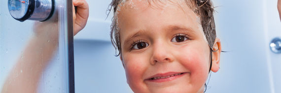 På Luseguiden kan finde meget mere information om behandling af lus med fx luseshampoo På Luseguiden kan finde meget mere information om behandling af lus med fx luseshampoo